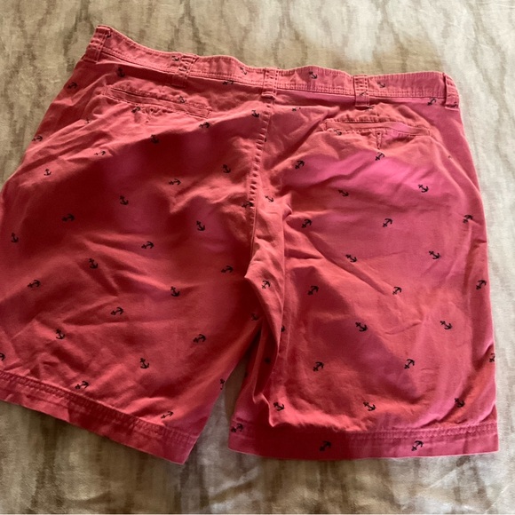 ST JOHNS BAY ANCHOR MENS SHORTS! Size 40w - Picture 2 of 2